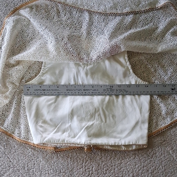 Ami Cream Cape with Pink and Gold Floral Details - Picture 4 of 6